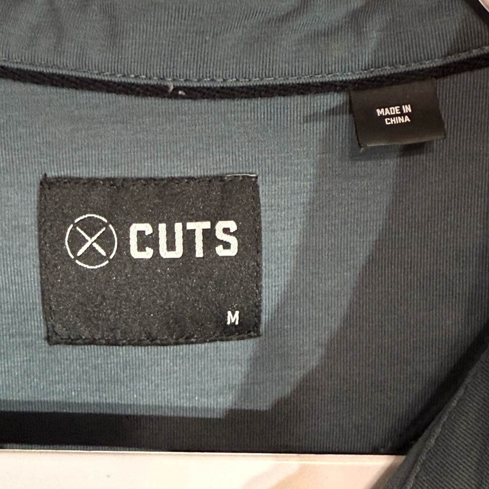 CUTS Gray Polo 2 Button Collar Tailor Fit NWOT Steel Gray-Blue Size Med - Picture 5 of 7